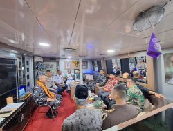 Danlanal Simeulue Beserta Forkopimda Kabupaten Simeulue Sambut Kedatangan KRI Imam Bonjol-383