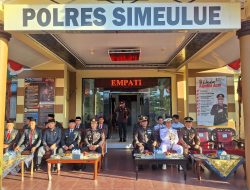Personel Lanal Simeulue Ikuti Upacara Peringatan HUT Ke-79 Bhayangkara di Mapolres Simeulue