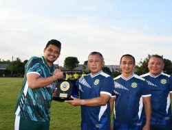 Tingkatkan Sinergitas dan Kebersamaan, Gubernur Sumut dan Komandan Lantamal I Ikuti Pertandingan Sepak Bola Persahabatan