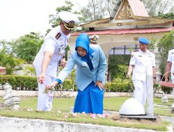 Sambut HUT Ke-80 TNI Angkatan Laut, Lanal Dumai Gelar Ziarah Rombongan Di TMP Damai Sentosa Kota Dumai