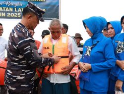 Berbagi di Ujung Negeri, Pangkalan TNI Angkatan Laut Dumai Gelar Bhakti Sosial di Pos Pengamanan Perbatasan Pulau Terluar