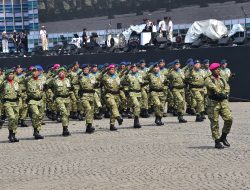 Komandan Kodaeral I Turut Serta Ikuti Upacara Parade dan Defile Peringatan Puncak HUT Ke-80 TNI di Monas