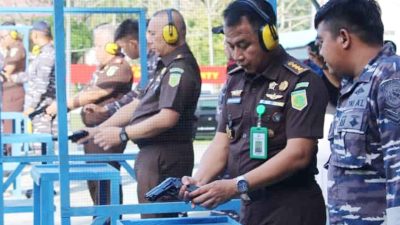 Sinergi Antara TNI Angkatan Laut dan Kejaksaan di Wilayah Nias Diperkuat Melalui Kegiatan Latihan Menembak Bersama