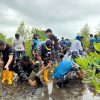 Lanal Bengkulu Tanam Satu Juta Mangrove dan Bersih Pantai di Hari Armada