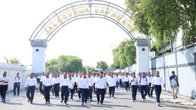 Komandan Lanal Bandung Ikuti Olahraga Bersama KASAL Dalam Rangka HUT Armada RI Tahun 2025