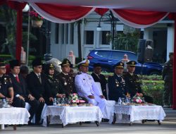 Komandan Lanal Bandung Hadiri Upacara Peringatan Hari Bela Negara Ke-77 Tahun 2025 Tingkat Kota Bandung