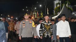 Danlanal Simeulue Hadiri dan Lepas Pawai Takbiran Idul Fitri 1447 H/2026 M di Kabupaten Simeulue