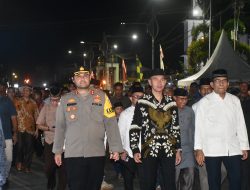 Danlanal Simeulue Hadiri dan Lepas Pawai Takbiran Idul Fitri 1447 H/2026 M di Kabupaten Simeulue